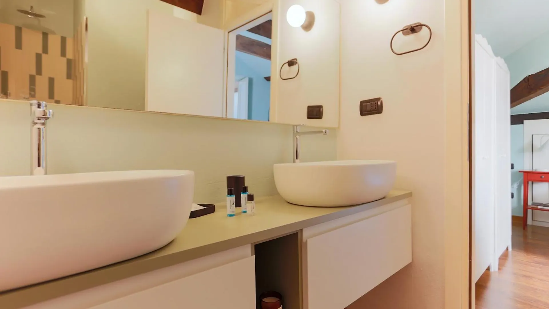 Apartment The Best Rent - Flat In Brera District Milan Italy